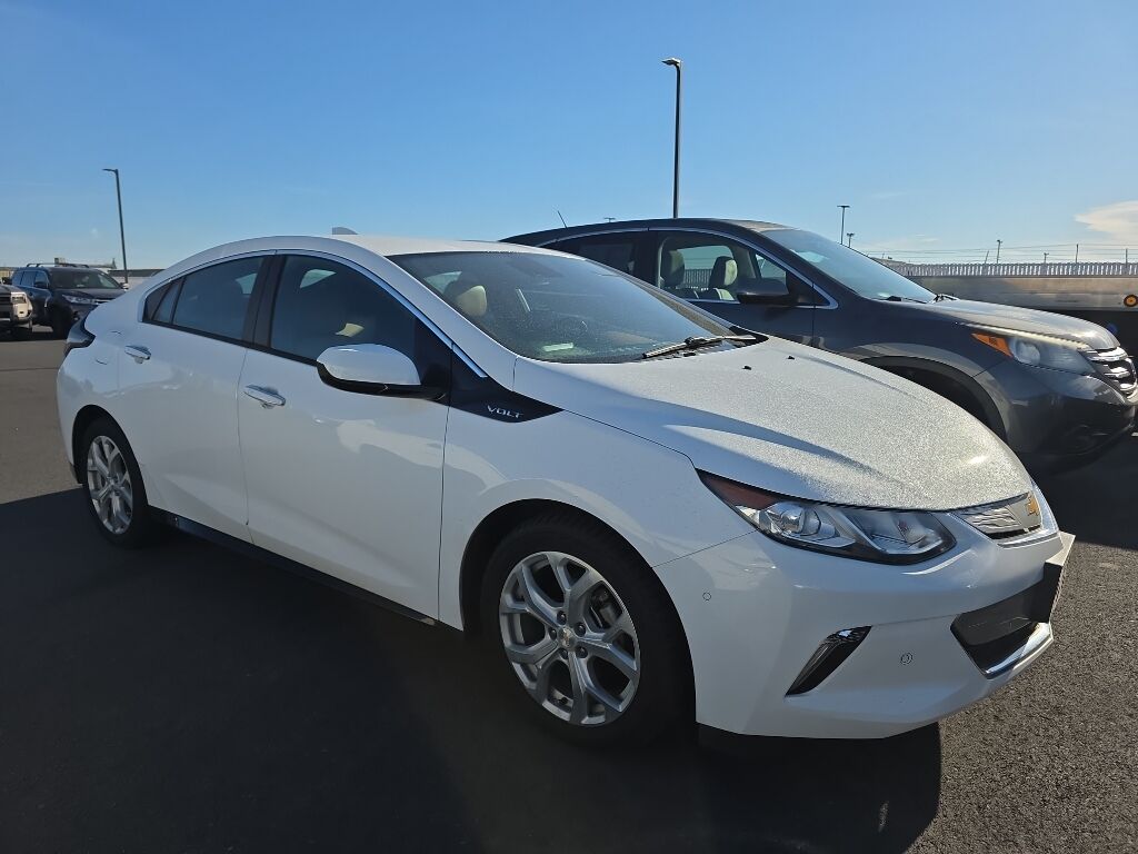 2017 CHEVROLET Volt