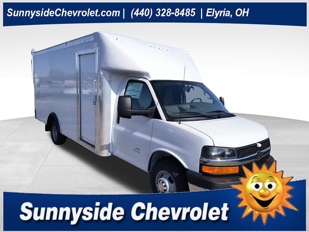 2026 CHEVROLET Express