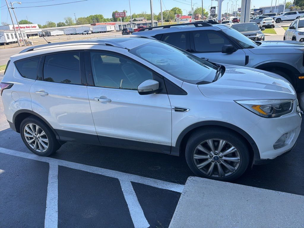 2018 FORD Escape