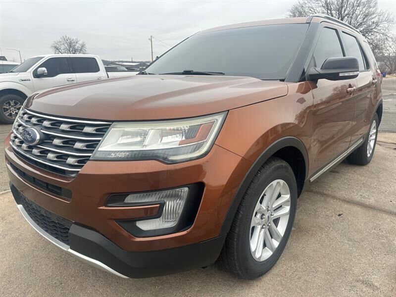 2017 FORD Explorer