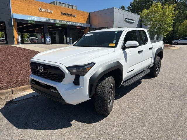 2025 TOYOTA Tacoma