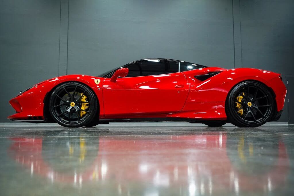 2021 FERRARI F8 Tributo