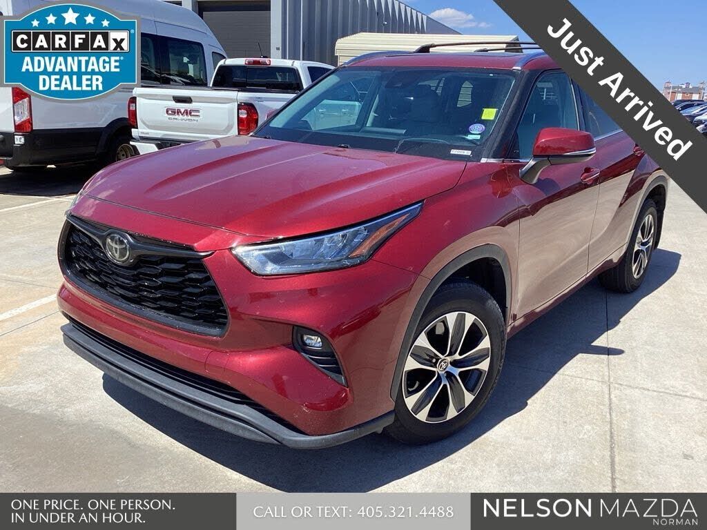 2020 TOYOTA Highlander