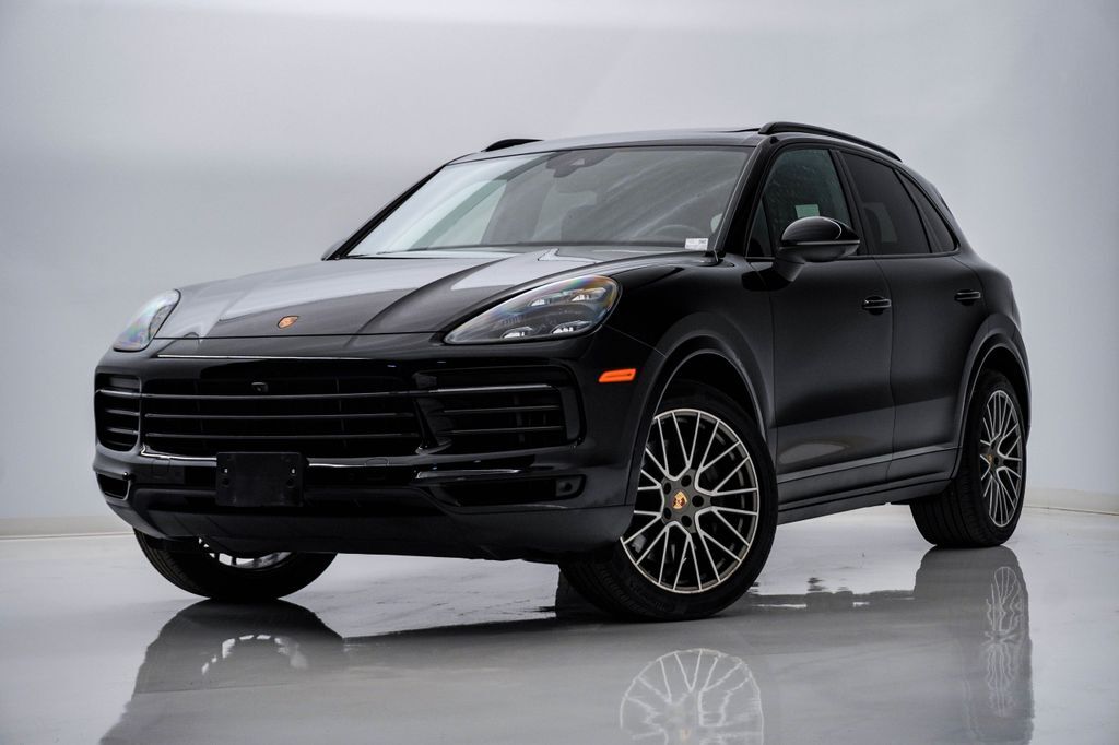 2023 PORSCHE Cayenne