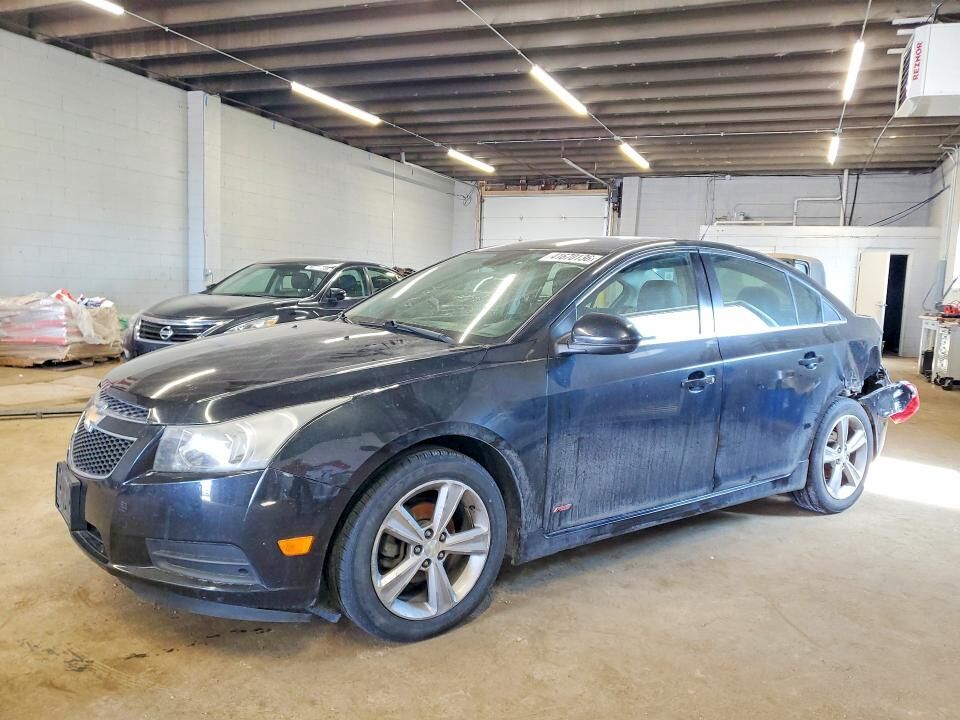 2013 CHEVROLET Cruze