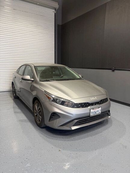 2023 KIA Forte