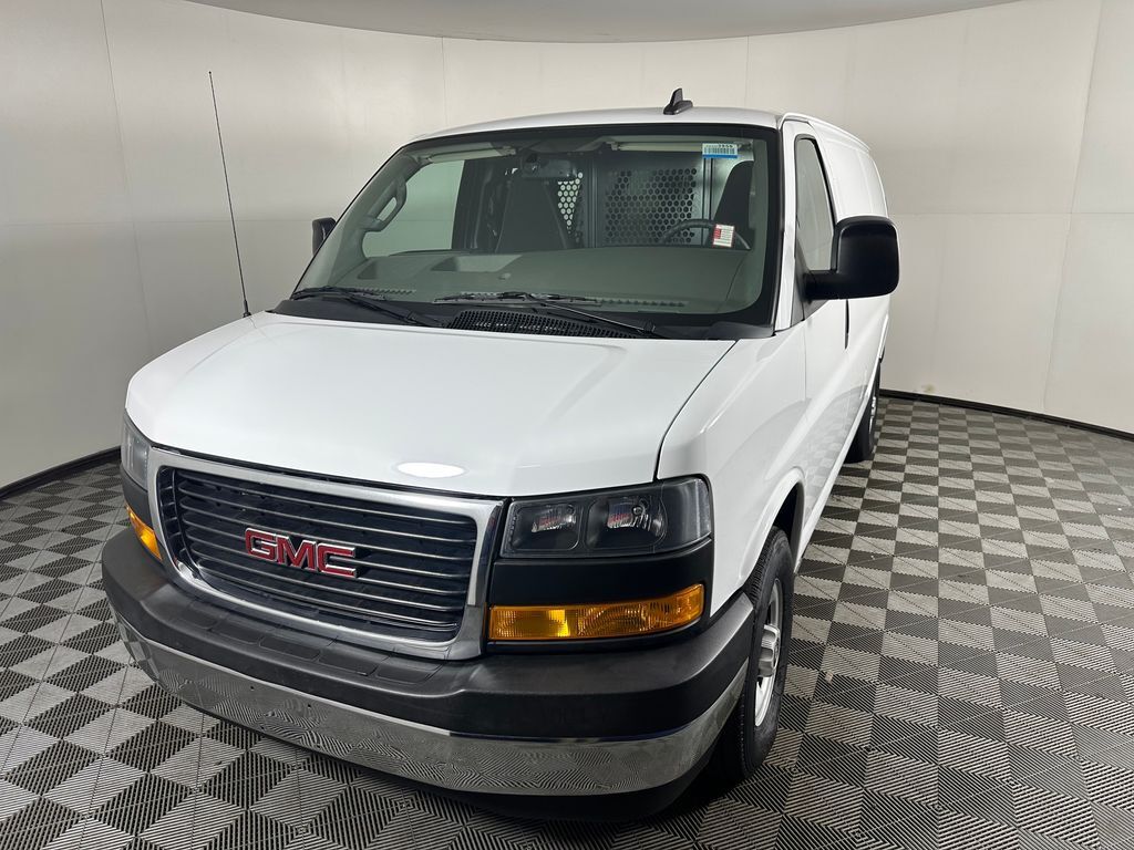 2024 GMC Savana