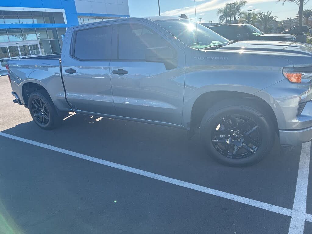 2023 CHEVROLET Silverado