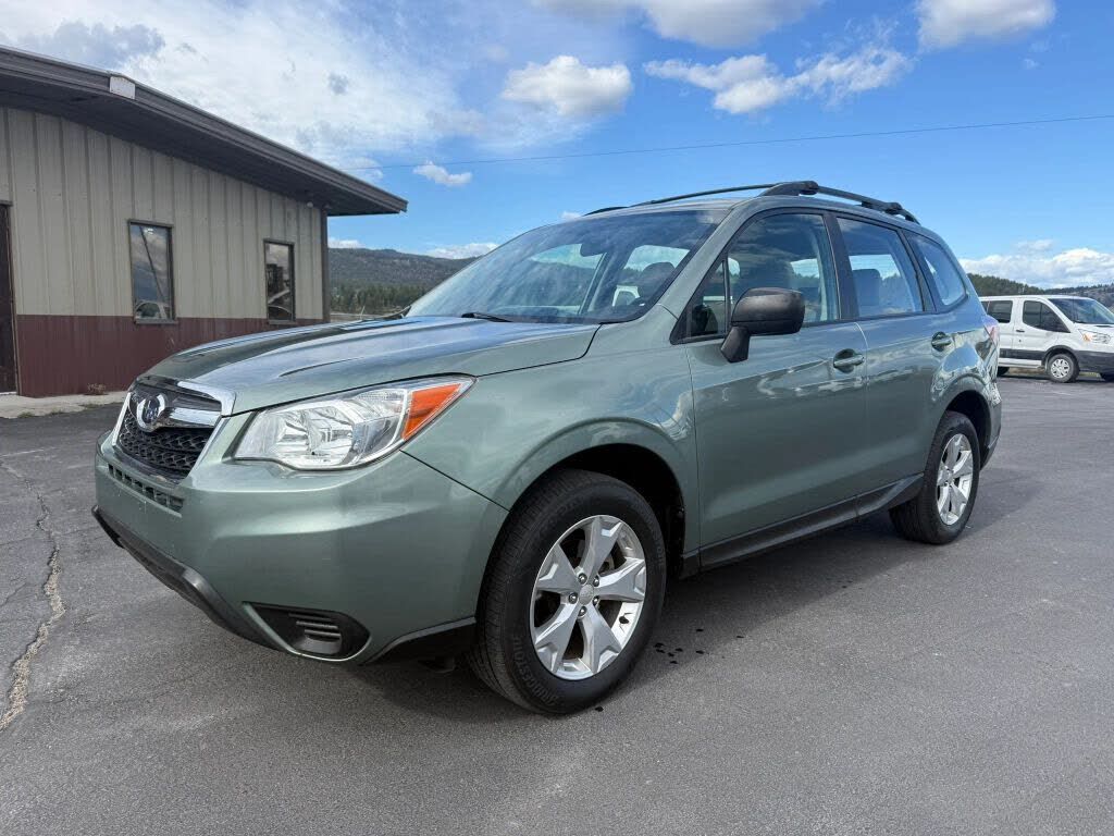 2016 SUBARU Forester