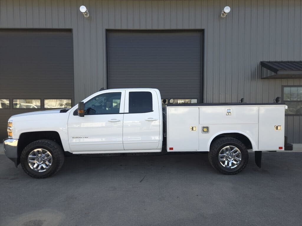 2018 CHEVROLET Silverado