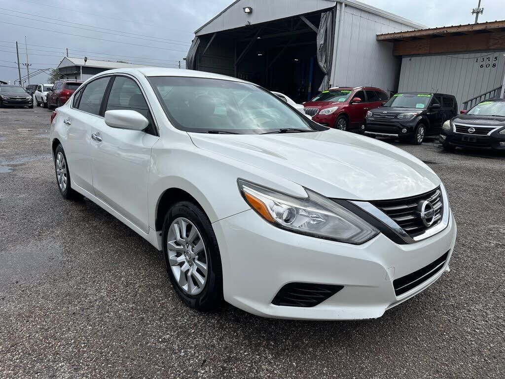 2016 NISSAN Altima