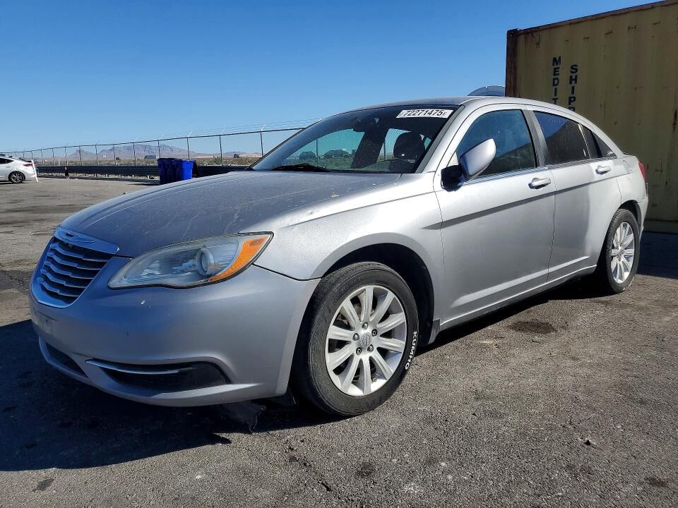 2013 CHRYSLER 200