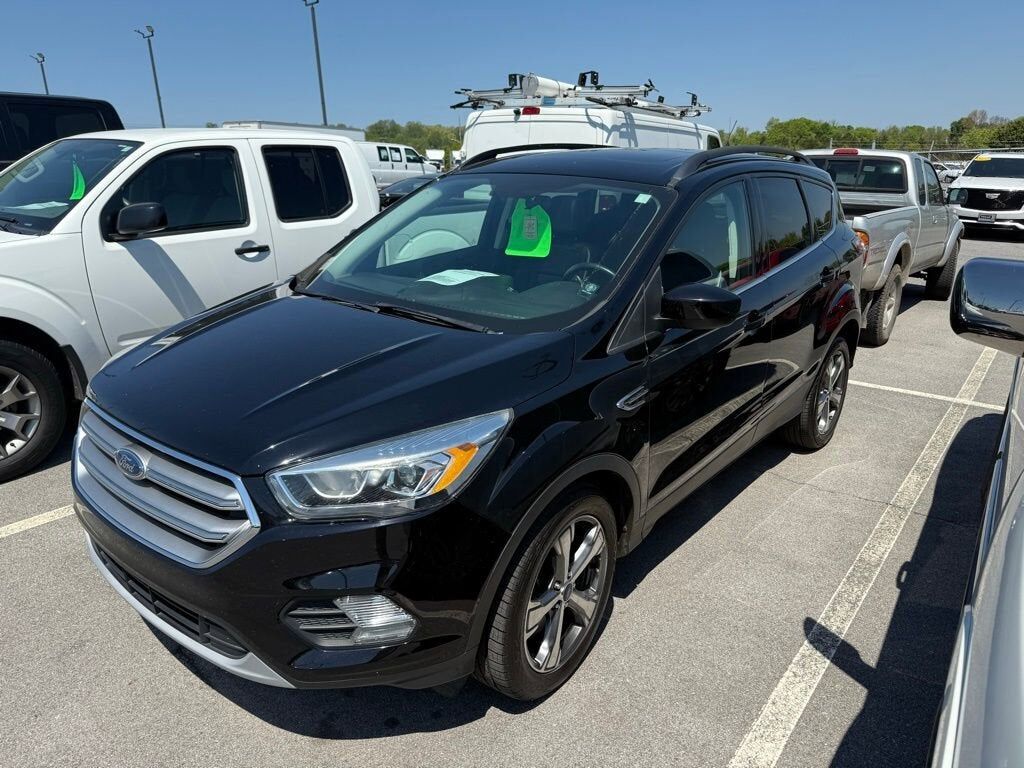 2017 FORD Escape