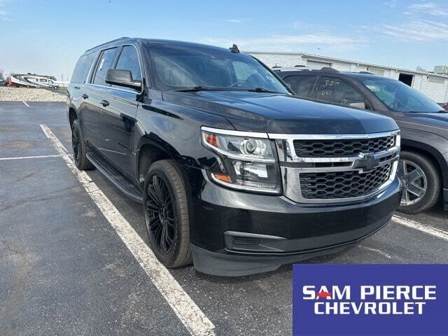 2019 CHEVROLET Suburban
