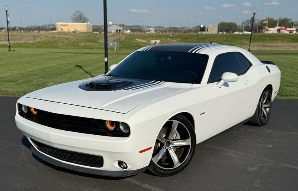 2015 DODGE Challenger