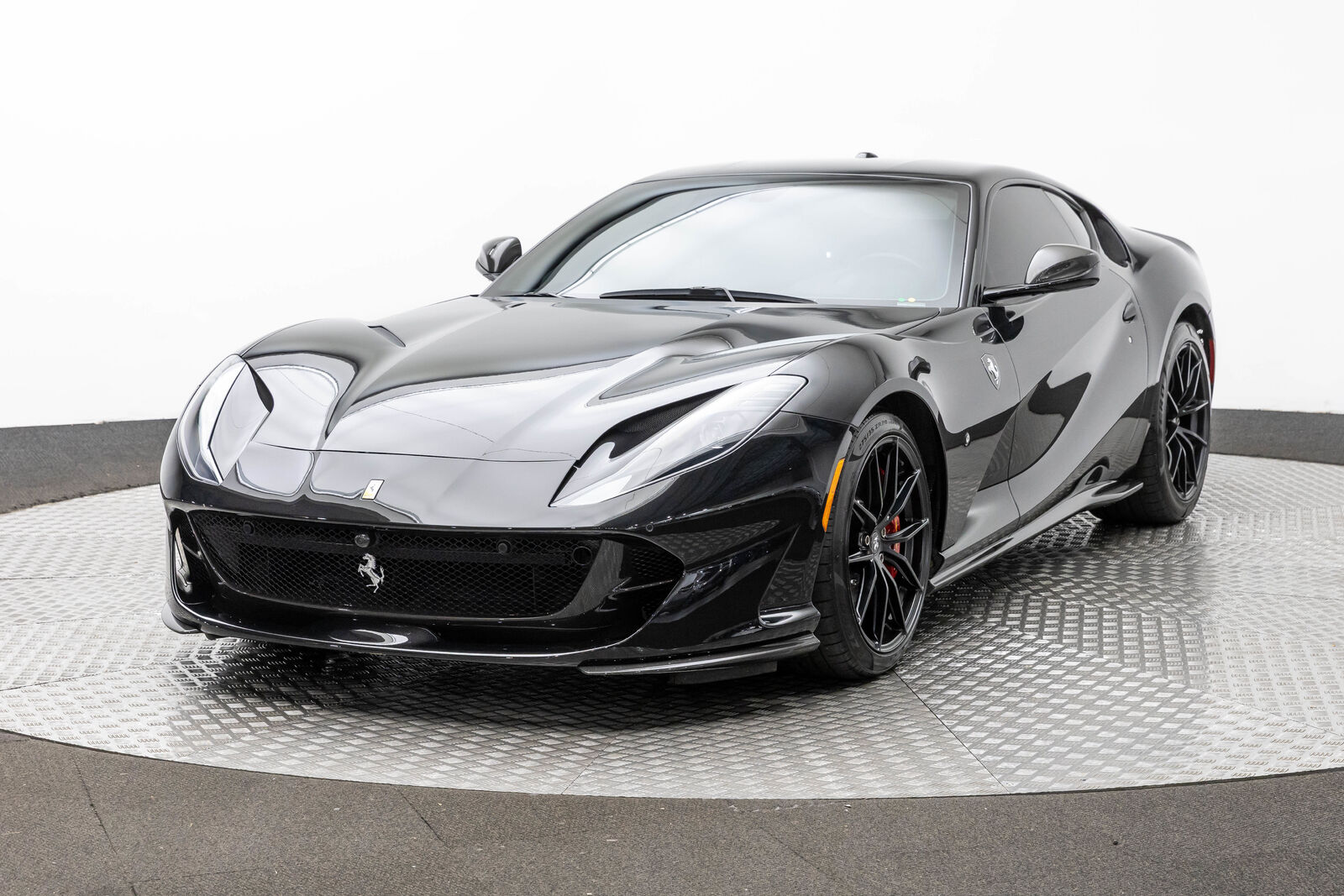 2019 FERRARI 812 Superfast