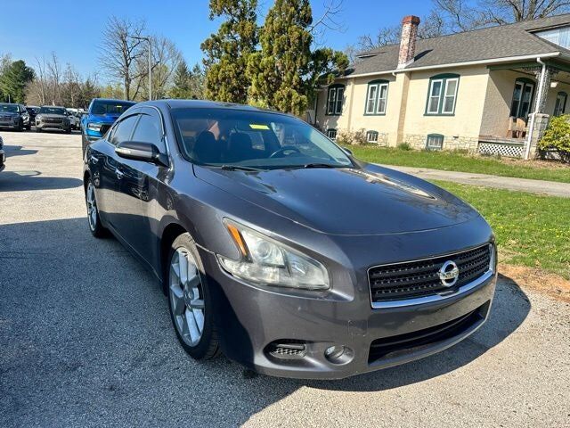 2011 NISSAN Maxima