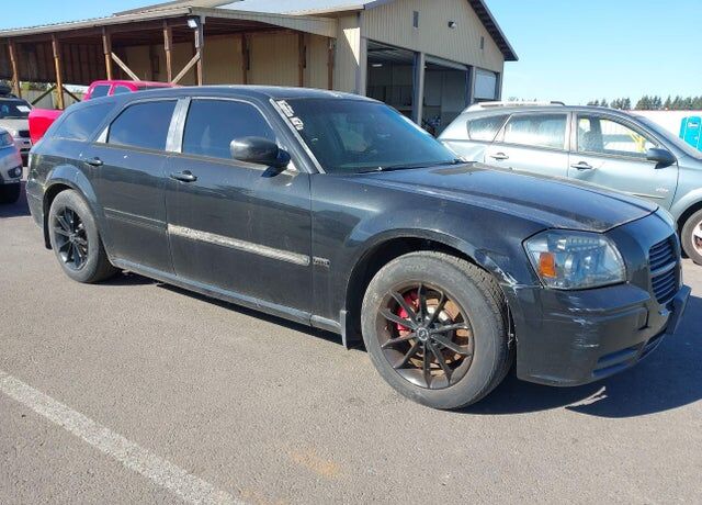 2005 DODGE Magnum