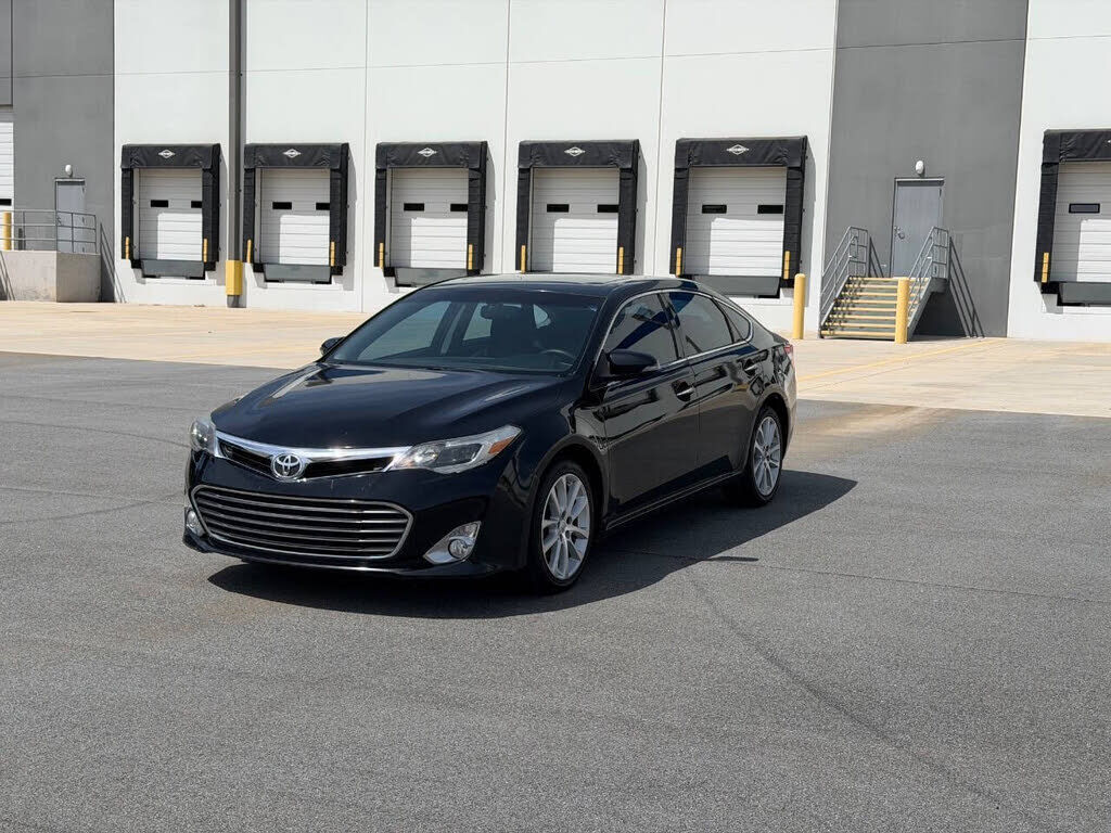 2013 TOYOTA Avalon