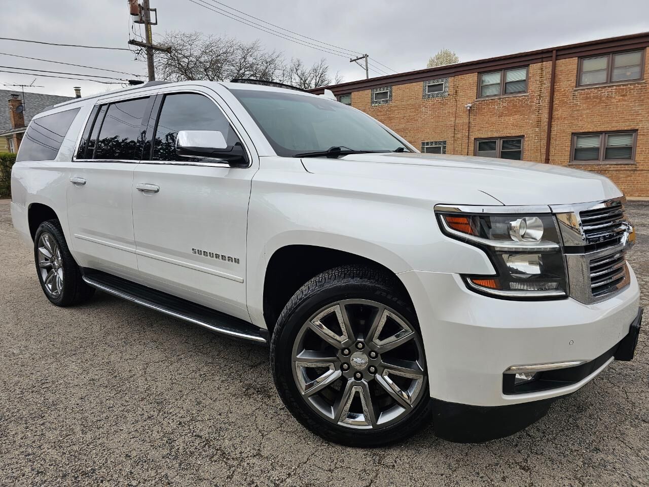 2017 CHEVROLET Suburban