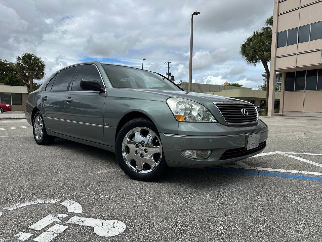 2003 LEXUS LS