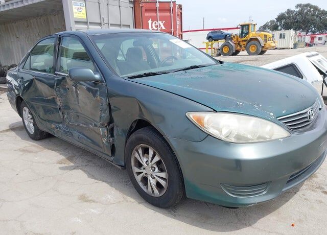 2006 TOYOTA Camry