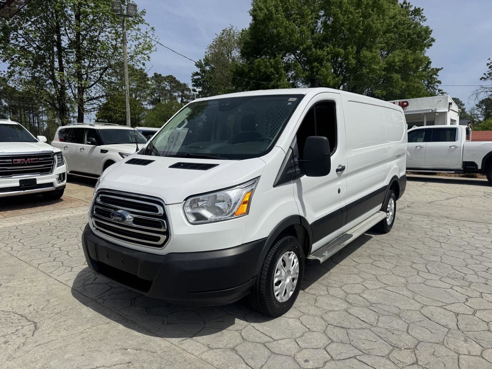 2019 FORD Transit