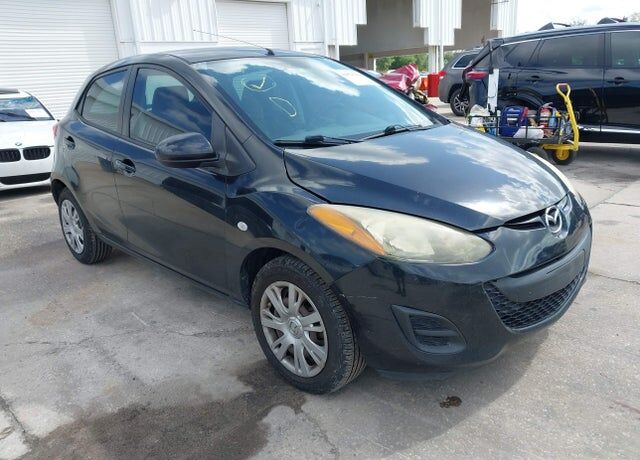 2014 MAZDA Mazda2
