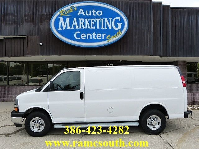 2024 CHEVROLET Express