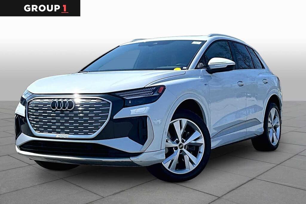 2023 AUDI Q4