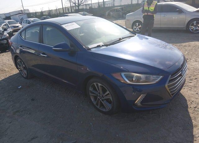 2017 HYUNDAI Elantra