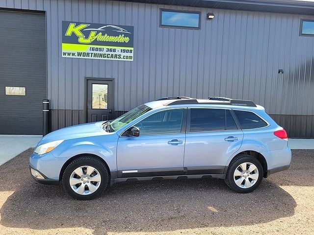2010 SUBARU Outback