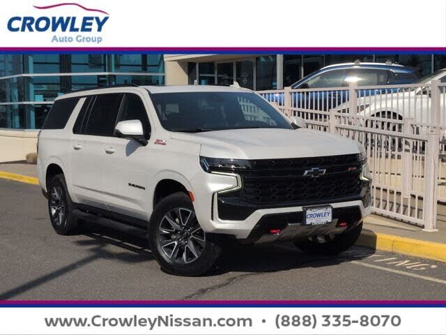 2023 CHEVROLET Suburban