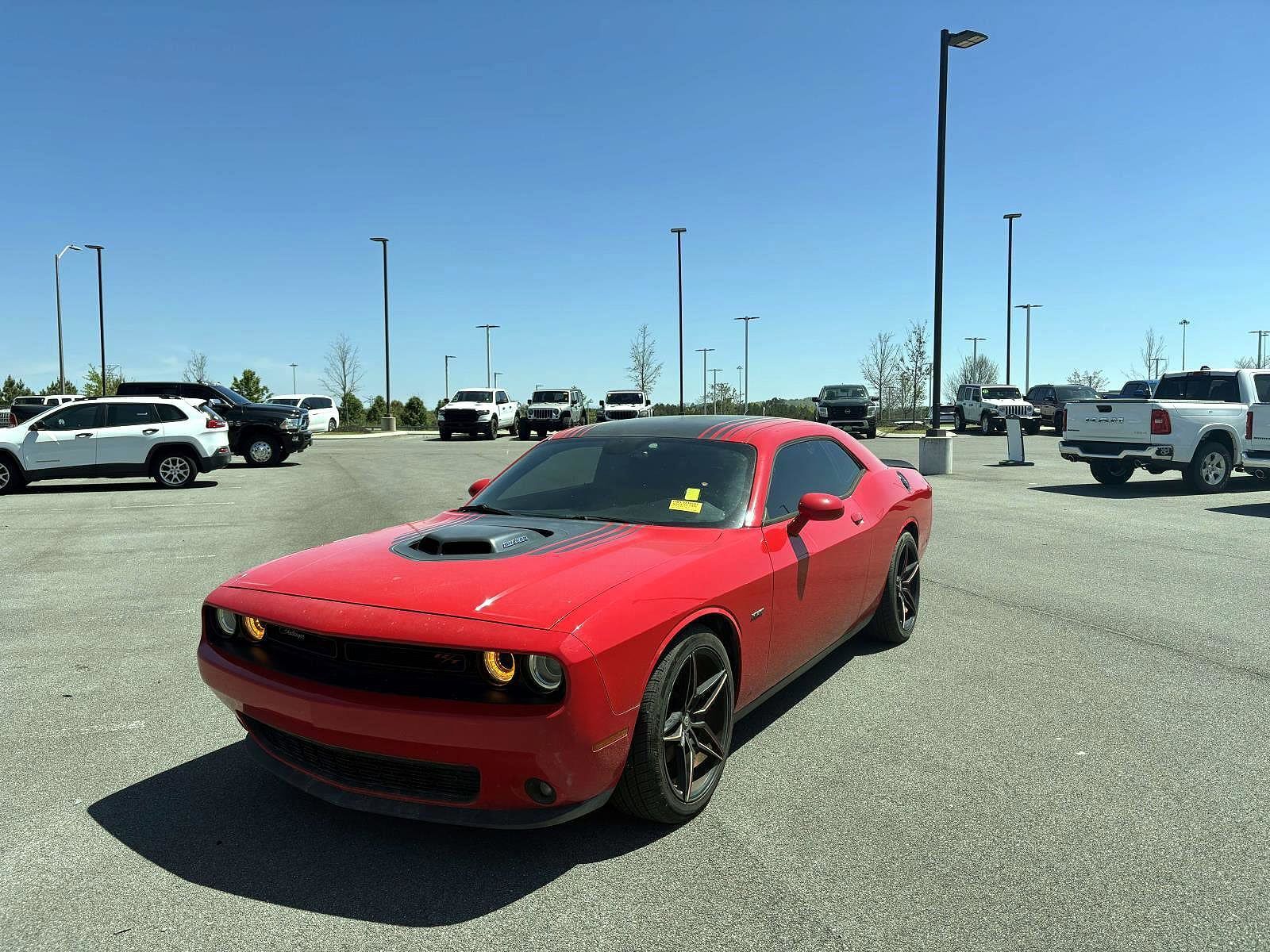 2016 DODGE Challenger