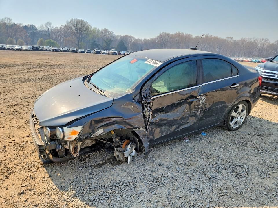 2015 CHEVROLET Sonic