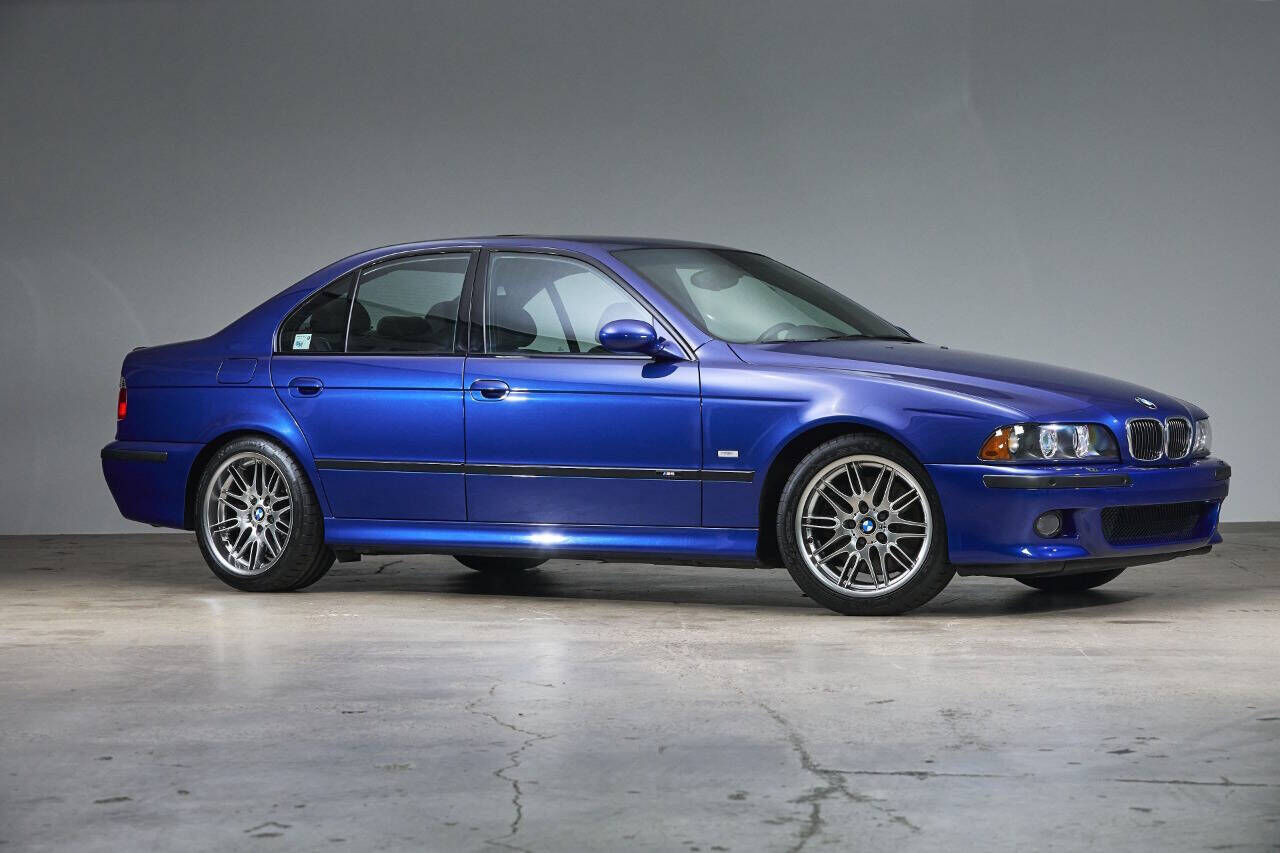 2002 BMW M5