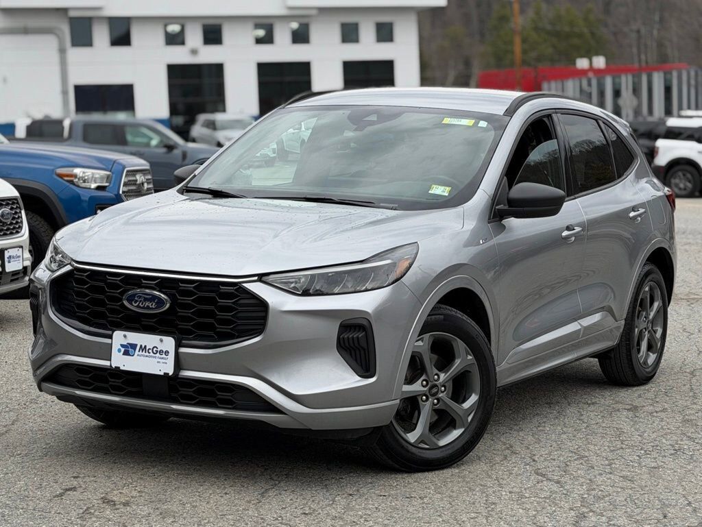 2024 FORD Escape
