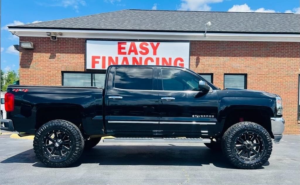 2018 CHEVROLET Silverado