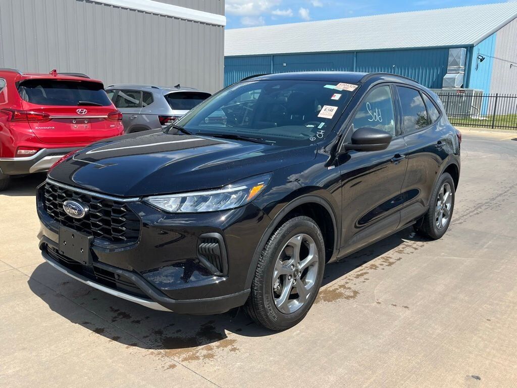 2025 FORD Escape