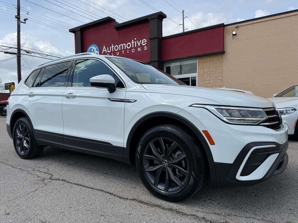 2022 VOLKSWAGEN Tiguan