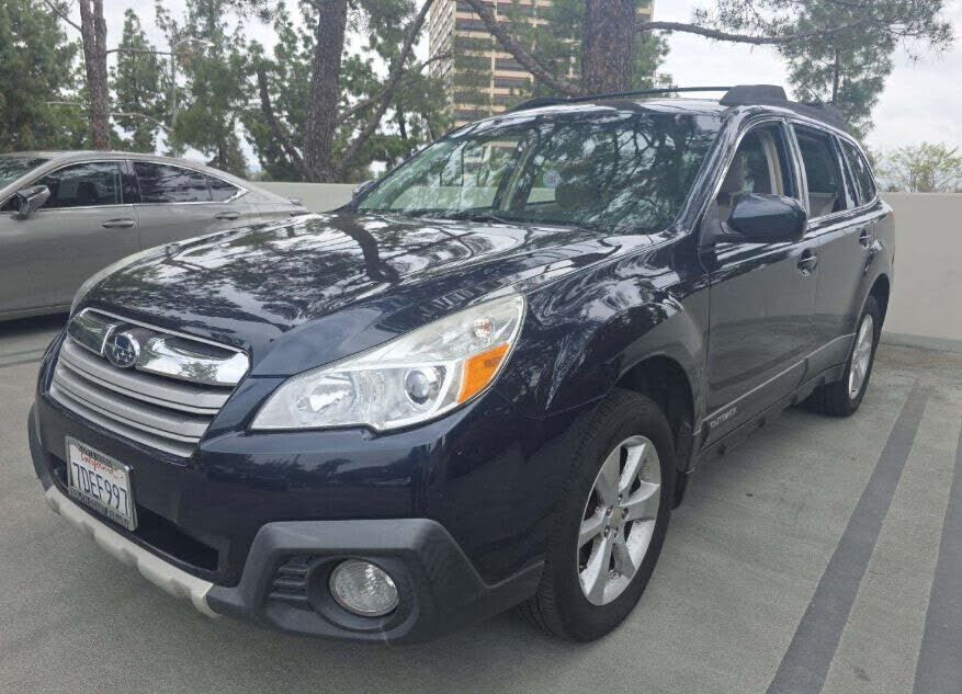 2014 SUBARU Outback