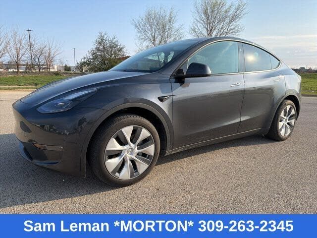 2024 TESLA Model Y