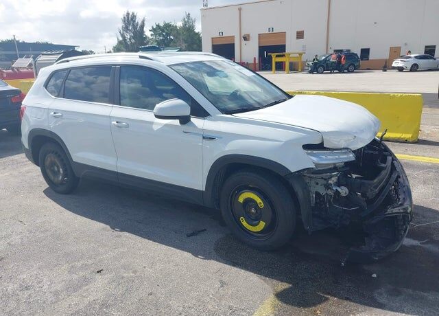 2024 VOLKSWAGEN Taos