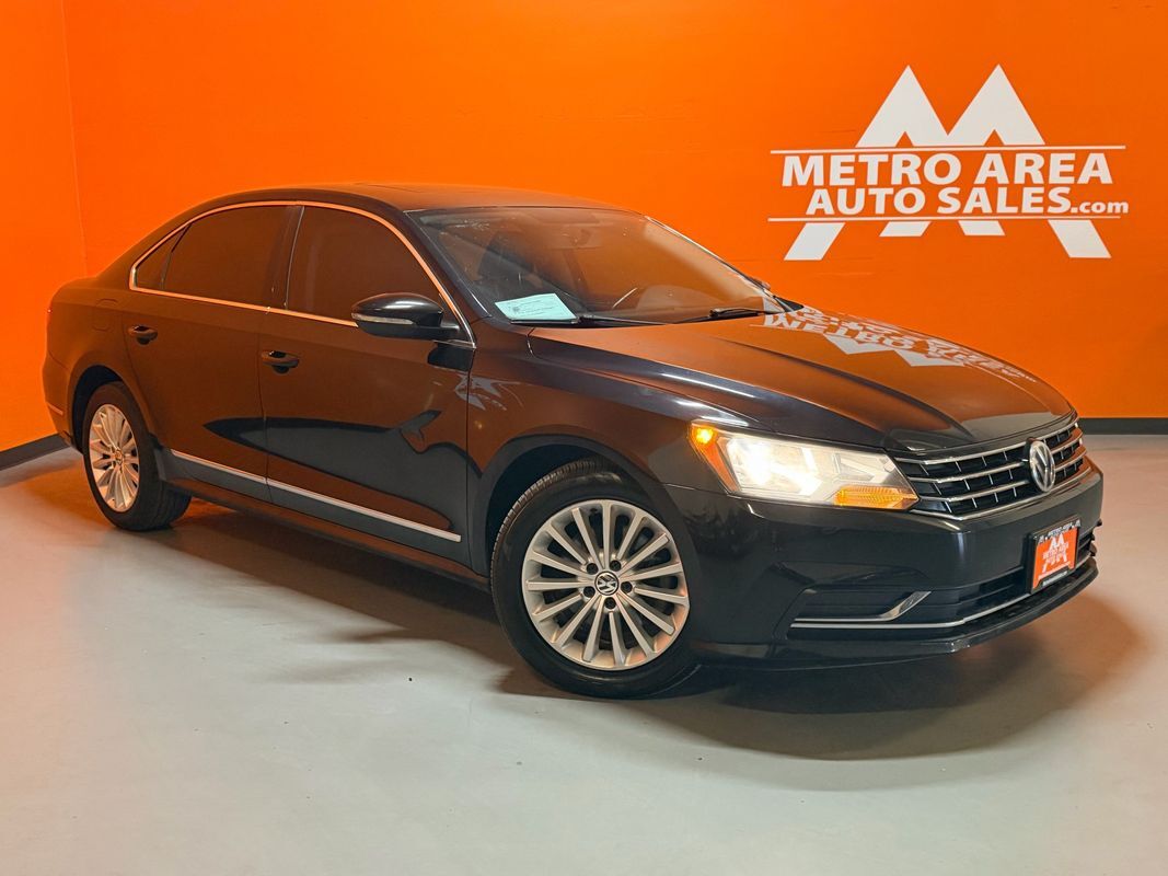 2017 VOLKSWAGEN Passat