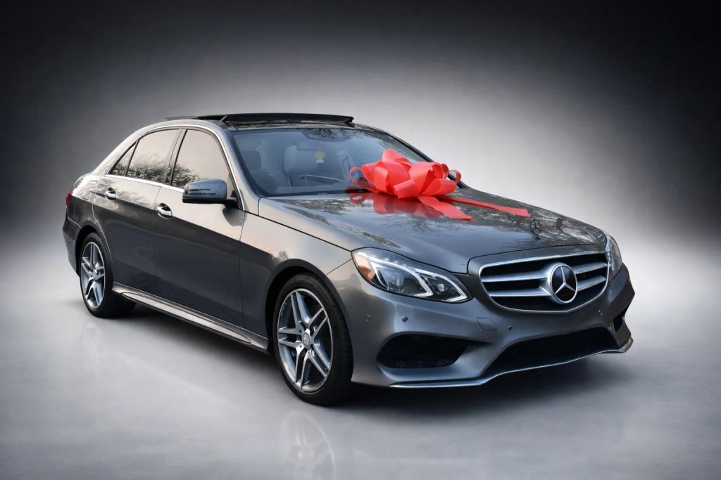 2016 MERCEDES-BENZ E-Class