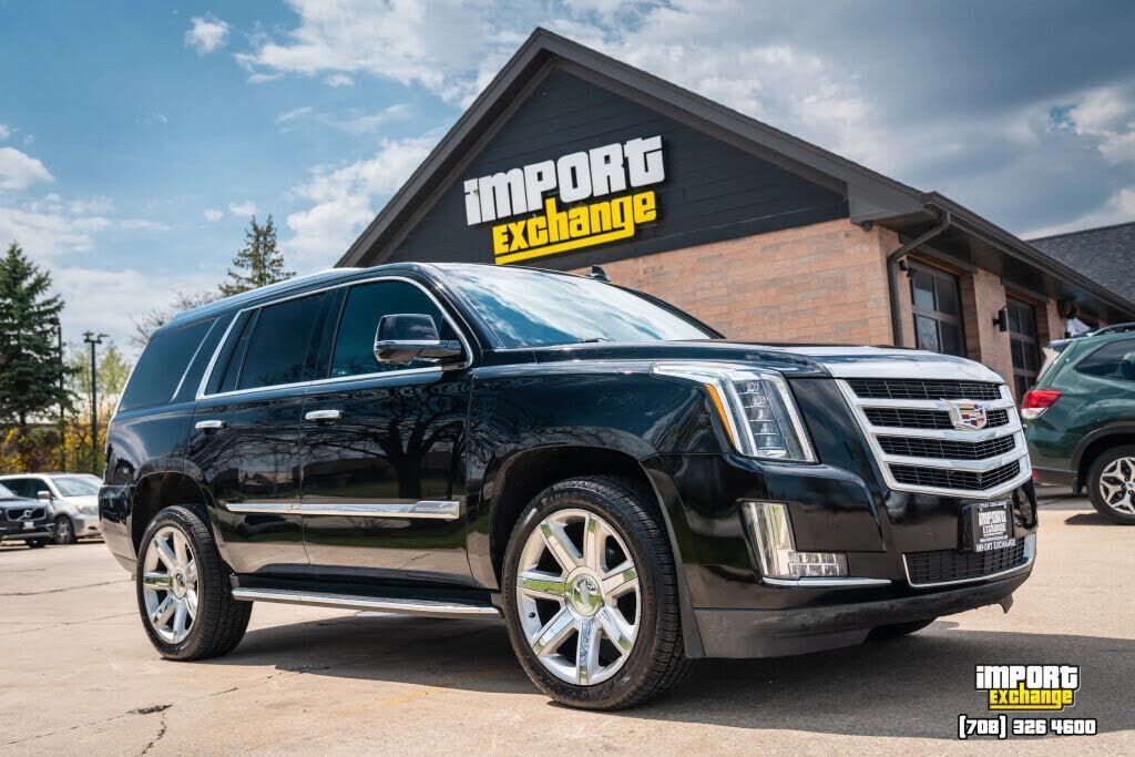 2017 CADILLAC Escalade