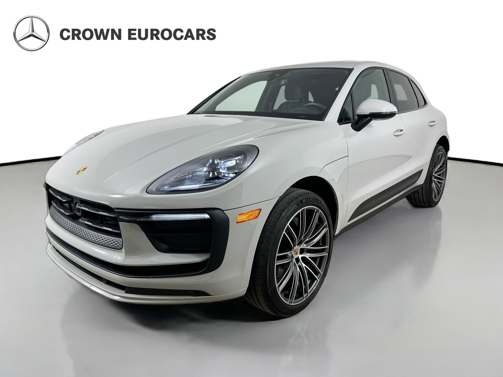 2023 PORSCHE Macan