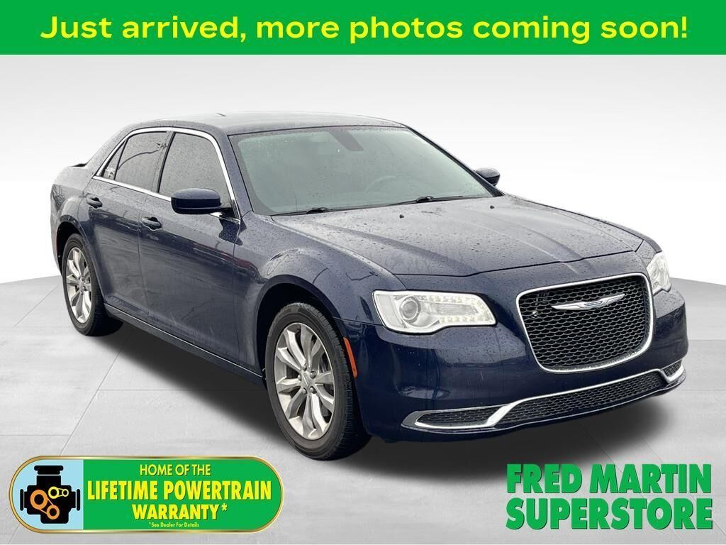 2017 CHRYSLER 300