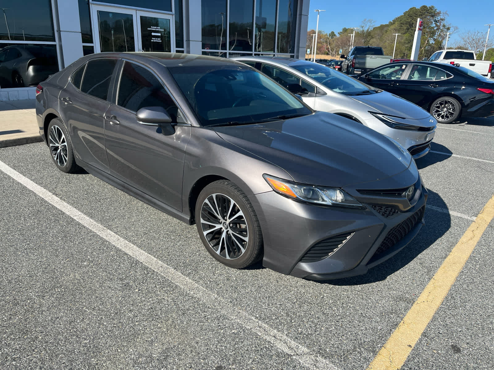 2018 TOYOTA Camry