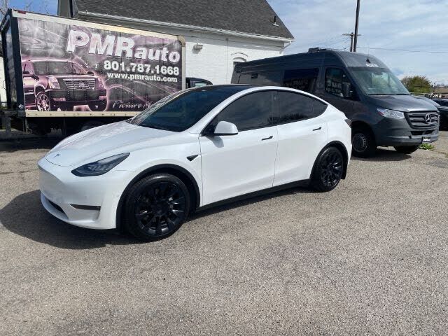 2021 TESLA Model Y